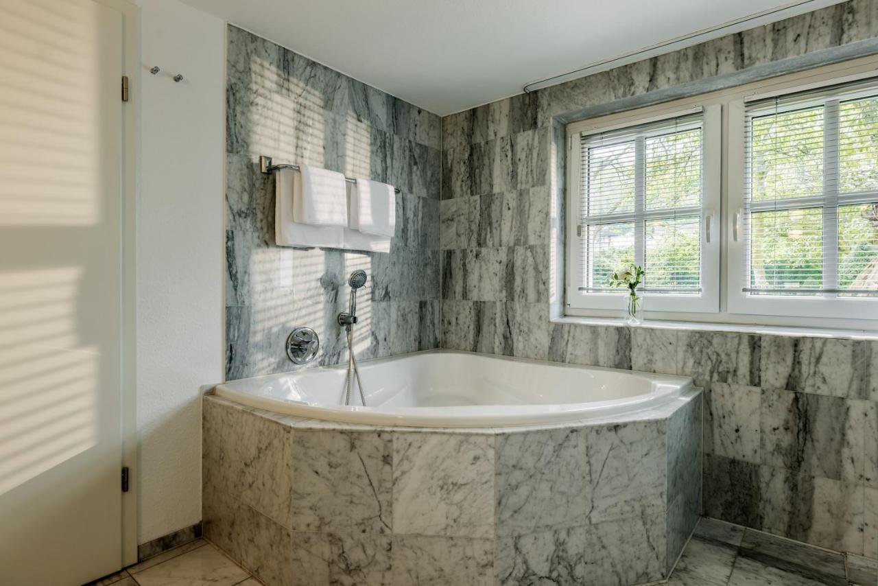 Hotel Romantik Neuhaus 4*