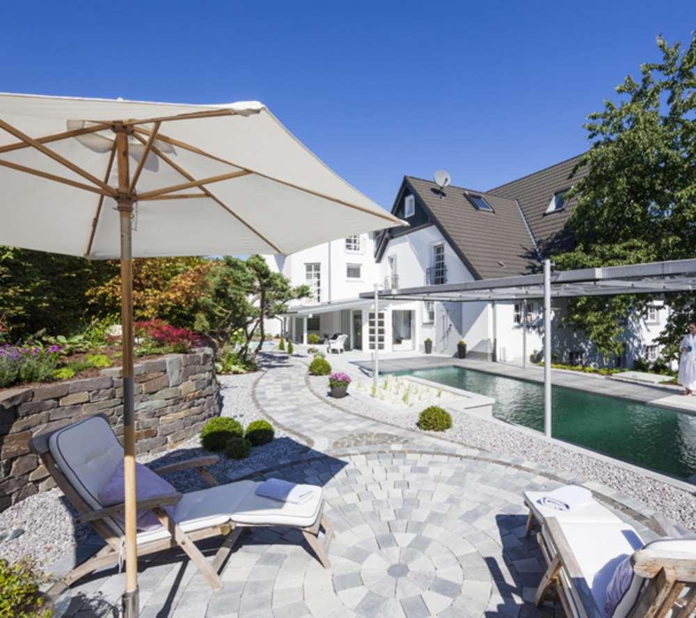 Hotel Romantik Neuhaus 4*